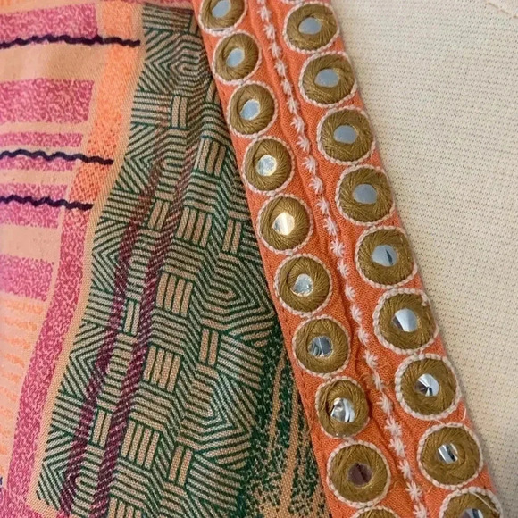 Z&L Europe wrap top made in India size small - Picture 2 of 9